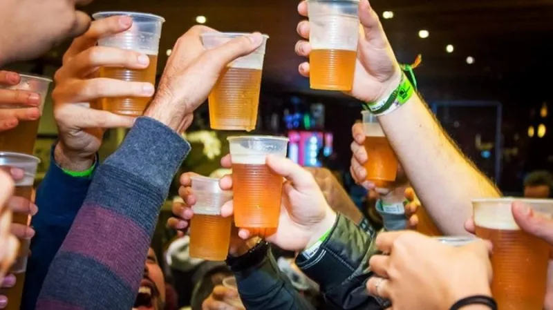 Comerciante é presa por vender bebida alcoólica a adolescentes em Itabatã