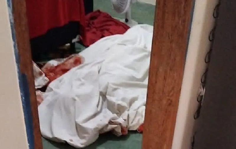 Grupo armado invade casa em Nova Caraíva, mata homem e deixa irmão ferido