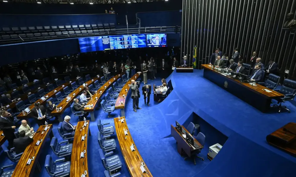 Isenção de IR para quem ganha até 2 salários mínimos é aprovada no Senado