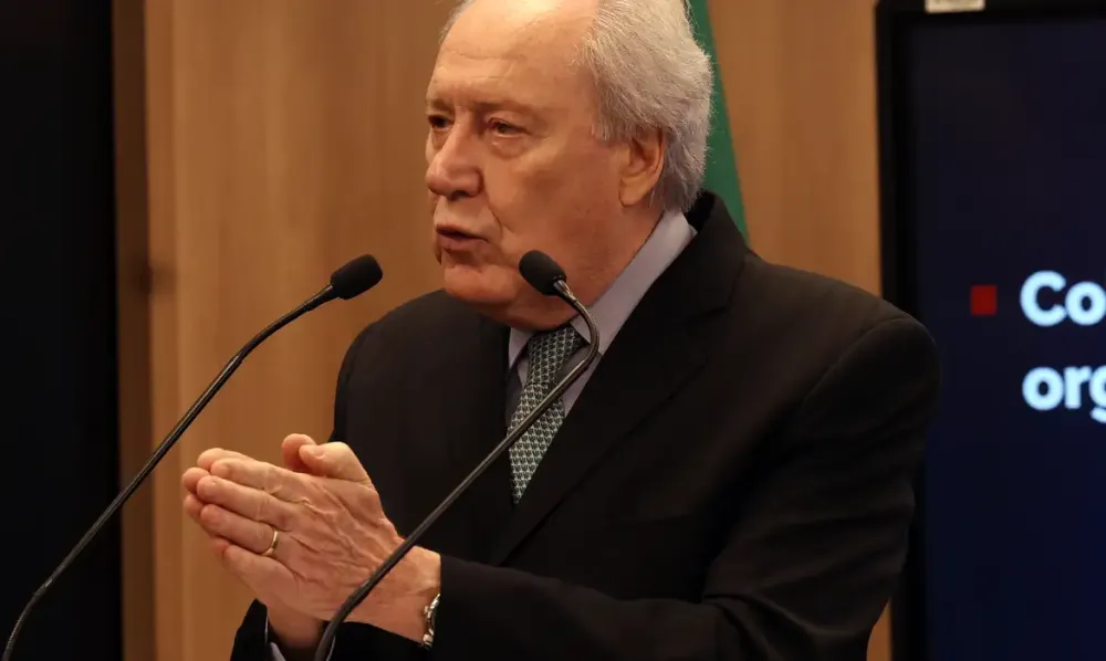 “Descobrimos apenas a ponta do iceberg”, diz Lewandowski sobre megaoperações da PF