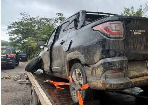 PRF recupera veículo roubado após atender sinistro na BR-101, em Itabela