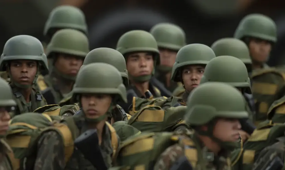 Senado aprova reajuste para militares das Forças Armadas em duas parcelas