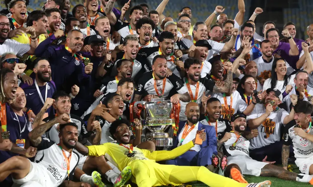 Corinthians vence Vasco e conquista o tetracampeonato da Copa do Brasil