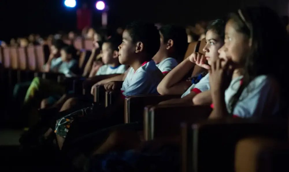 Governo torna obrigatório exibir filmes brasileiros nos cinemas