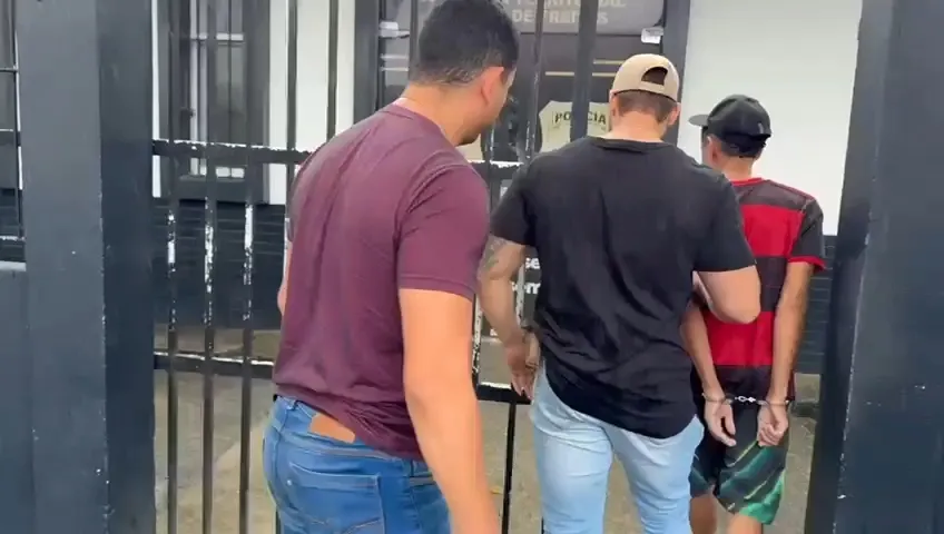 Homem condenado por homicídio é preso durante operação no bairro Tancredo Neves, em Teixeira de Freitas