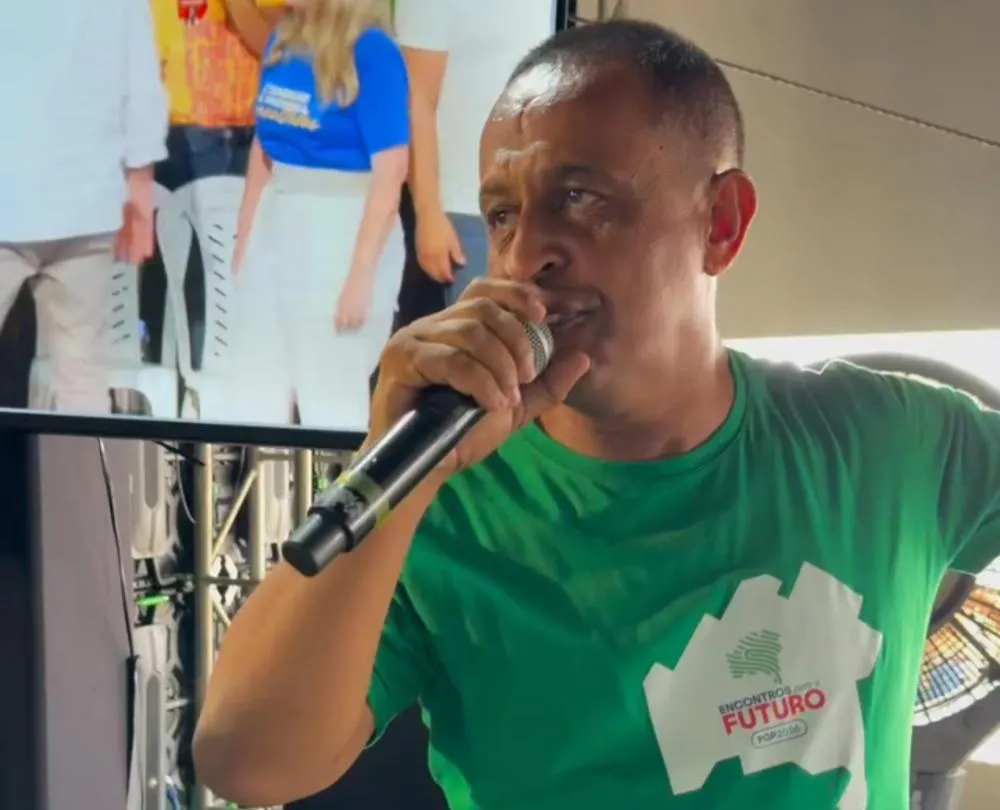 Locutor baiano ganha destaque em campanhas eleitorais do PT e amplia atuação em eventos políticos pelo Brasil