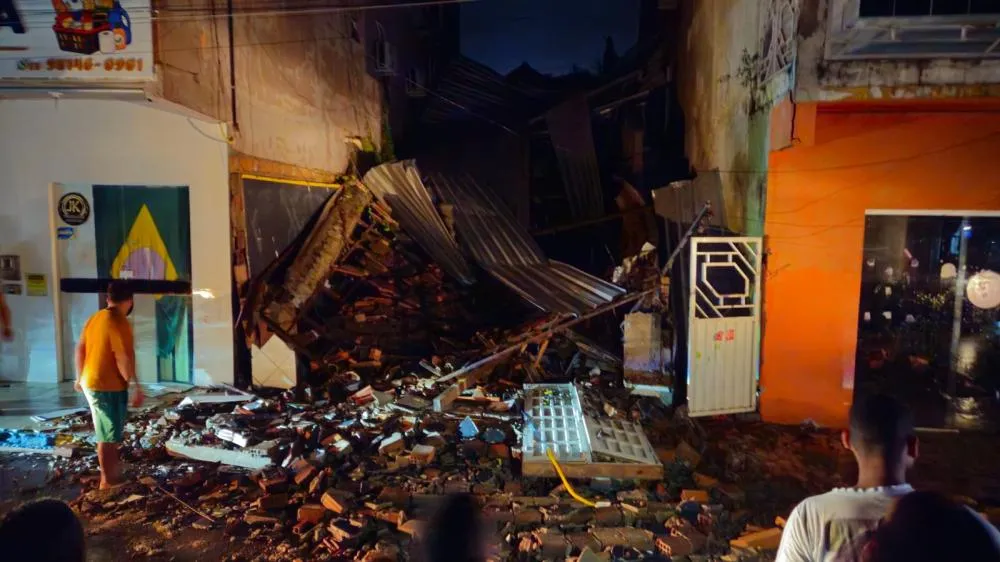 Tempestade e ventania deixam rastro de destruição em Vereda; equipes municipais são mobilizadas
